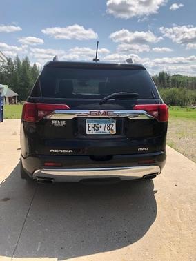 Photo 1 of 11 of 2017 GMC Acadia Denali